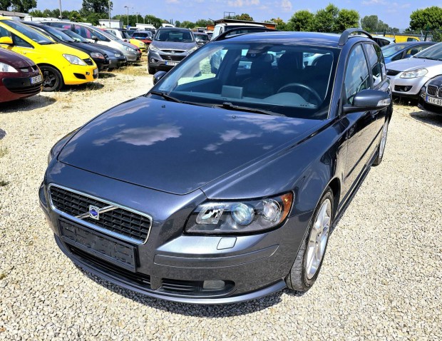 Volvo V50 2.4 D [D5] Summum (Automata) R LINE X...